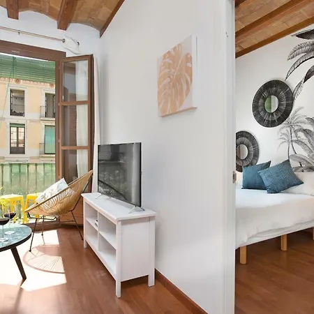 U-nique Girona *